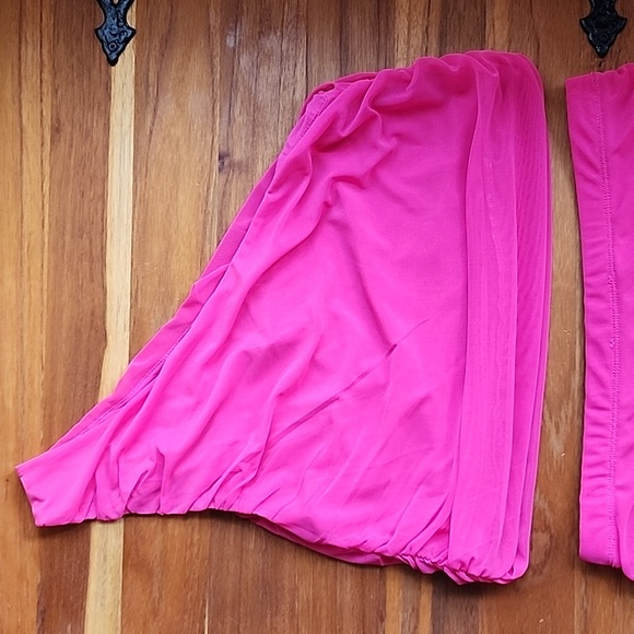 NWOT House of Harlow 1960 hot pink one shoulder 2 piece set size M mesh - Picture 12 of 17